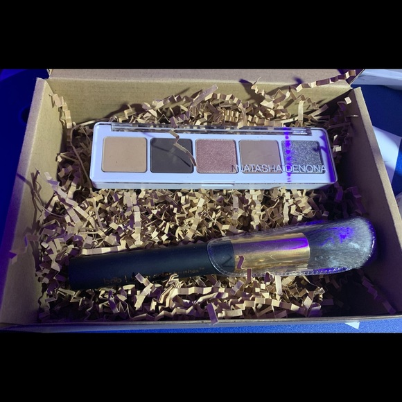Eyeshadow and blush brush - Picture 6 of 6